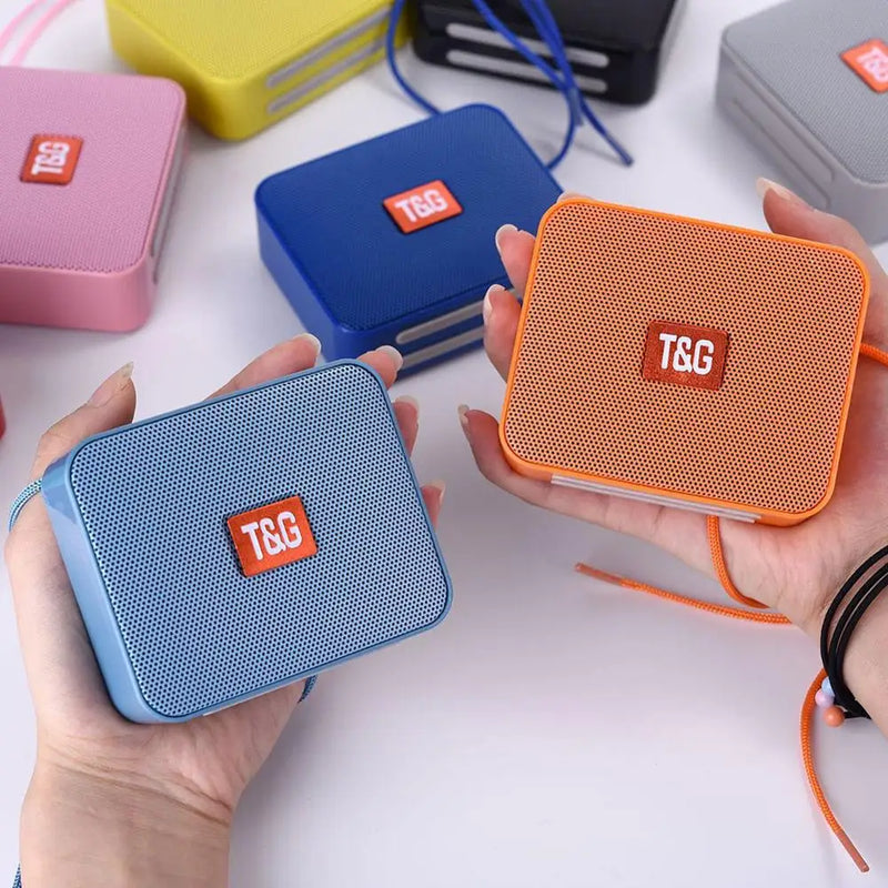 TG166 mini boombox Bluetooth 5.0 com microfone 5 W IPX resistente cartão TF USB mãos livres bateria 500 mAh para música sem complicação